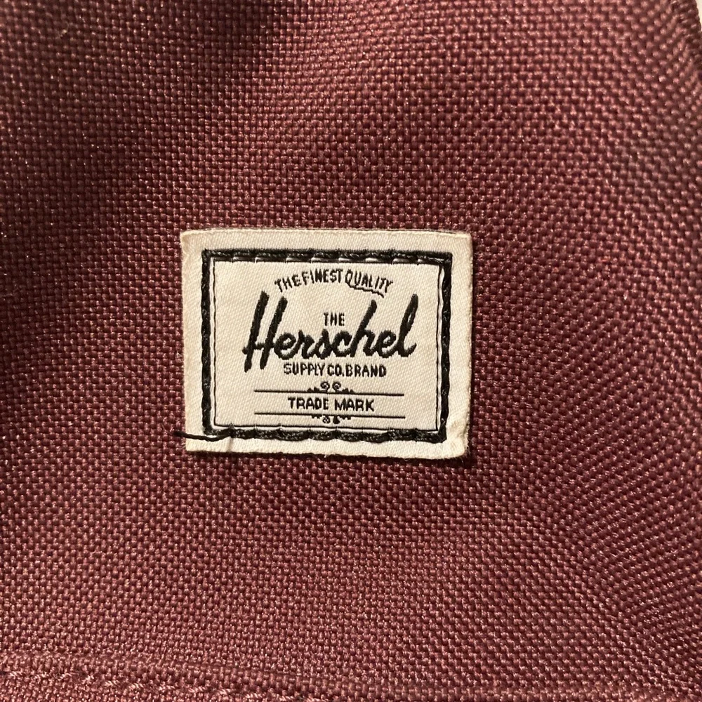 Herschel Supply Company authentic mini